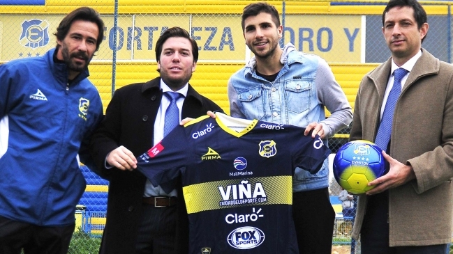 Everton presentó al volante Lucas Mugni: 