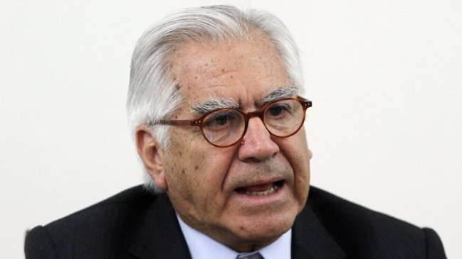 Ministro Fernández recibirá a camioneros en La Moneda tras nuevos atentados