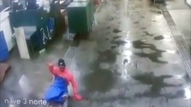 Denuncian agresión xenófoba a haitiano en terminal pesquero de Santiago