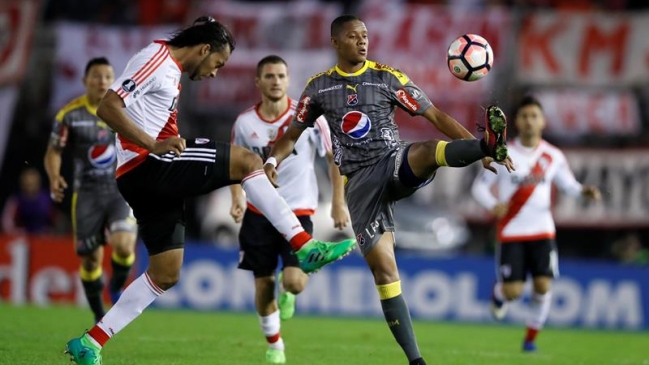 Independiente Medellín cerró insuficiente triunfo sobre River Plate y Emelec avanzó a octavos