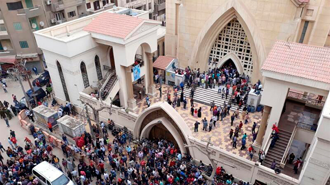 Al menos 23 muertos en Egipto tras atentado contra cristianos coptos