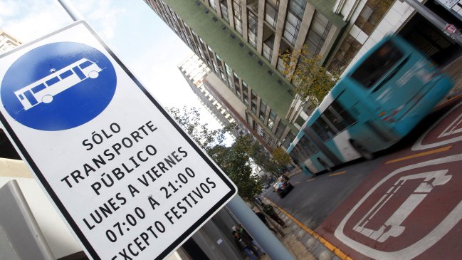 Calle Santo Domingo inició su marcha blanca como vía exclusiva