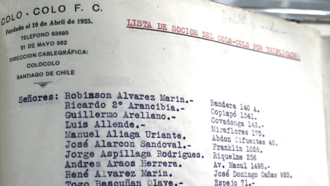 Dibam tendrá exposición de documentos históricos de Colo Colo, la U y la UC