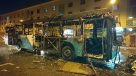 Intendencia se querellará contra encapuchados que incendiaron bus del Transantiago