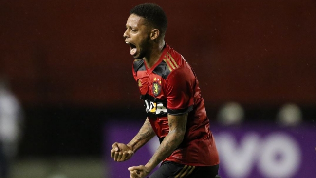 Sport Recife de Eugenio Mena remó de atrás ante Gremio y sumó su primer triunfo en el Brasileirao