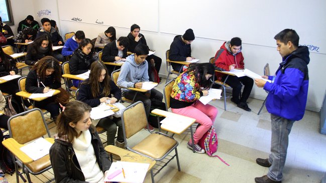 Deserción de alumnos con gratuidad llegó al 20 por ciento en principales universidades