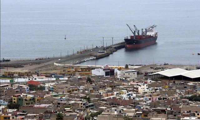 Bolivia anunció que tiene listo convenio con Perú para usar puerto de Ilo