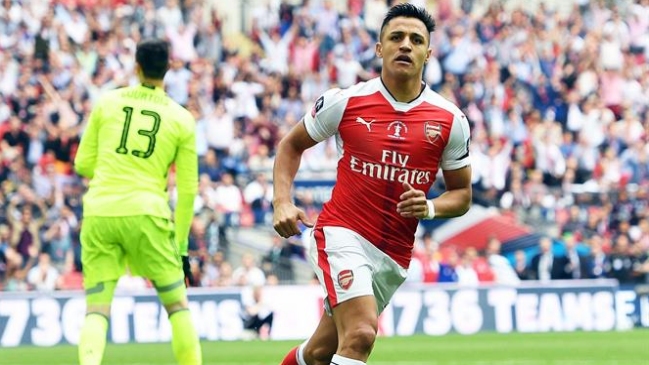 Arsenal quiere transformar a Alexis en el mejor pagado de la historia del club para retenerlo