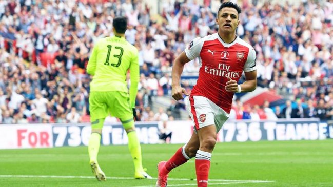 Manchester City insistirá por Alexis Sánchez para formar un 