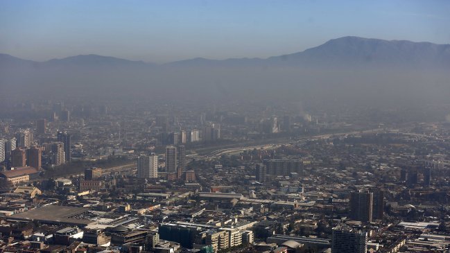 Intendencia Metropolitana decretó alerta ambiental para este miércoles en Santiago