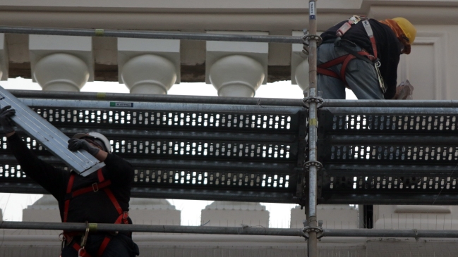 Desempleo en el trimestre febrero-abril llegó a 6,7 por ciento