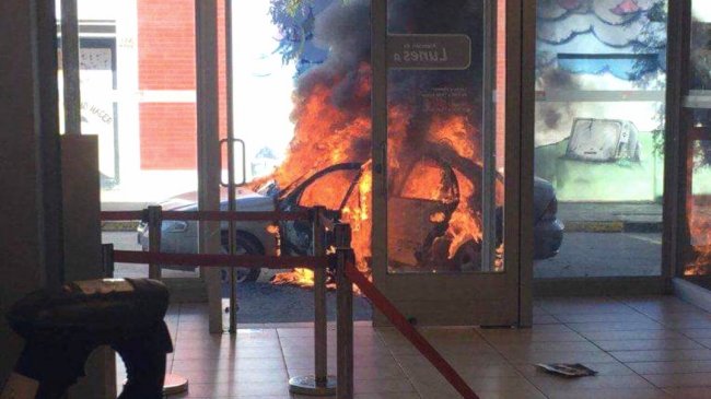 San Felipe: Delincuentes robaron banco, quemaron auto y huyeron en moto