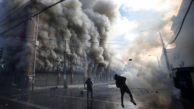 Cuenta Pública: Comerciantes de Valparaíso alegan por pérdidas y temen desmanes