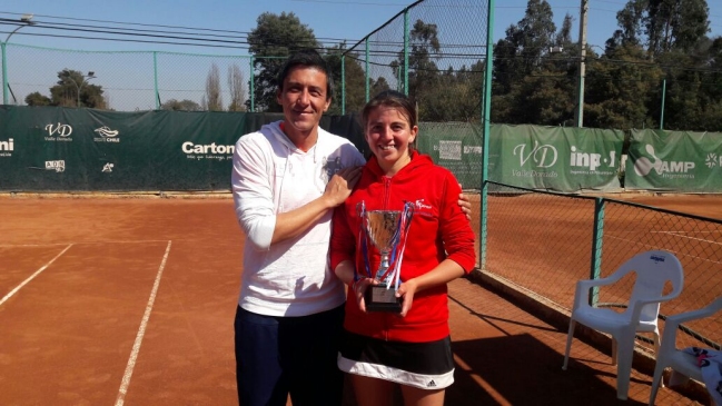 Fernanda Labraña también avanzó al cuadro junior de Roland Garros