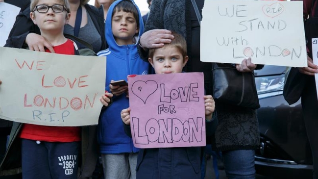 May dijo que atentado de Londres es un ataque contra el mundo democrático