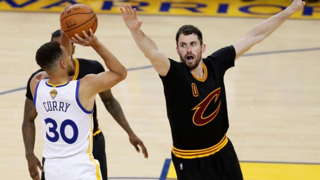 Cleveland Cavaliers recibe a Golden State Warriors en la tercera final de la NBA