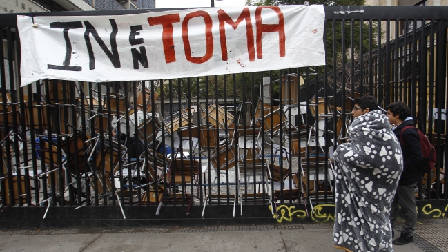 Estudiantes se tomaron el Instituto Nacional