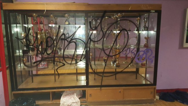 Alcalde de Santiago anunció acciones legales contra apoderados de alumnos en toma