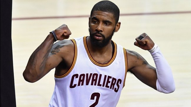 Los Cavaliers se mantuvieron vivos en la final tras derribar a punta de récords a los Warriors