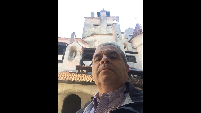 La columna de Aldo Schiappacasse: El Conde Drácula en Martes 13