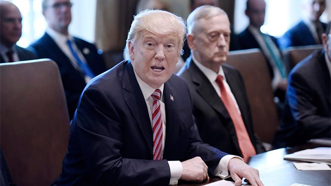 Trump criticó que veto migratorio siga bloqueado en 