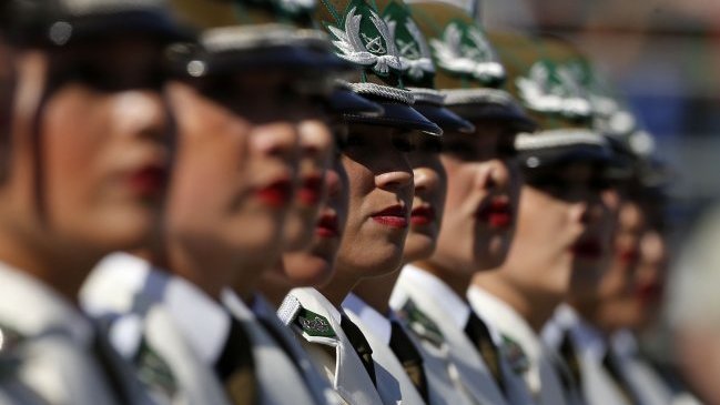 Funcionarias de Carabineros acusan trato discriminatorio en comisaría