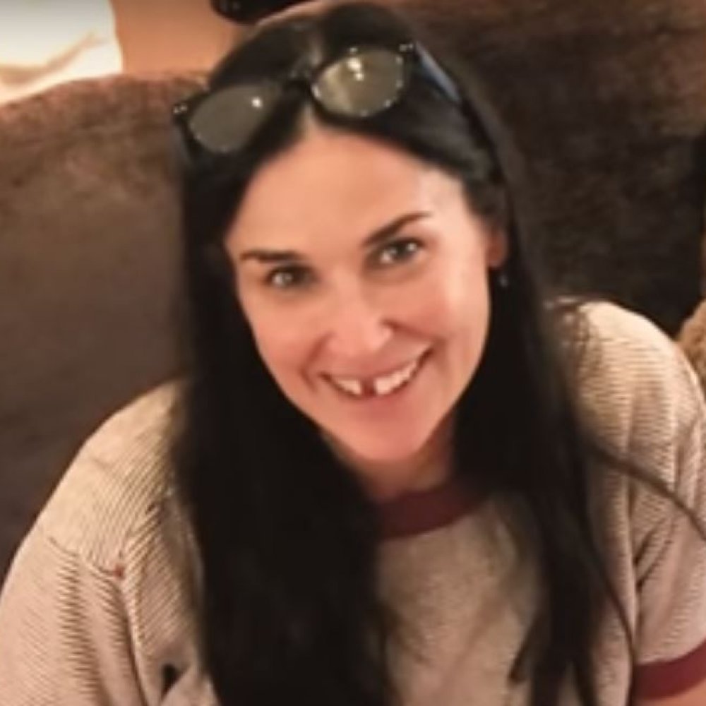 Demi Moore contó cómo se le cayeron dos dientes delanteros