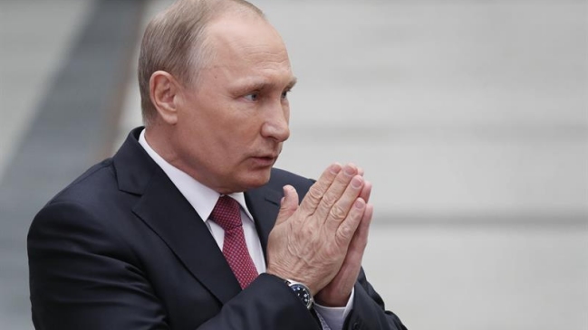 Putin recurrió a la ironía al ofrecerle asilo al ex director del FBI