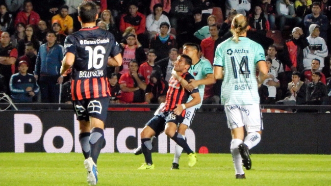 San Lorenzo se enredó ante Colón y se bajó de la lucha por el título en Argentina