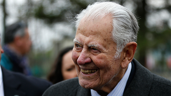 Monumento a Patricio Aylwin se erigirá en la Plaza de la Ciudadanía