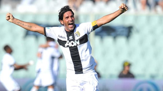 Parma mantuvo su paso firme y escaló a la Serie B