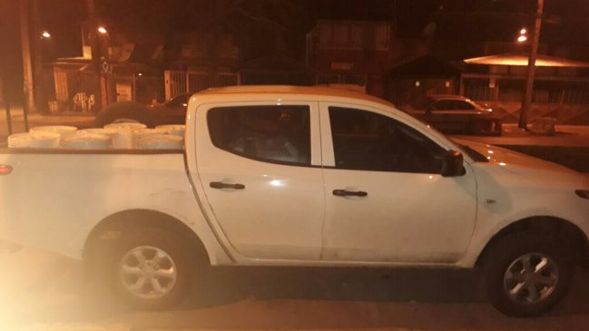 Detienen a dos menores de edad por robo de camioneta en Maipú