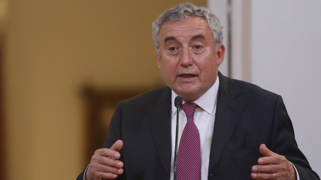 Rector U. de Chile criticó proyecto para planteles estatales: 