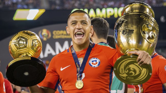 Alexis Sánchez es el nuevo goleador histórico de la selección chilena