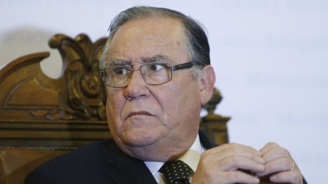 Ministro de Justicia fue increpado por gendarmes en La Araucanía