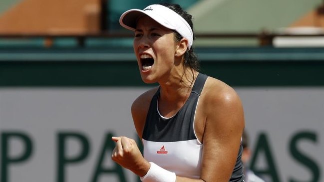 Garbiñe Muguruza clasificó a los cuartos de final en Birmingham
