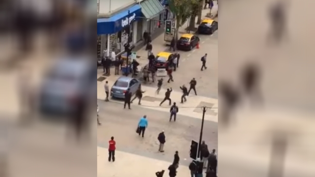Municipio se querelló por feroz pelea entre comerciantes en Viña del Mar