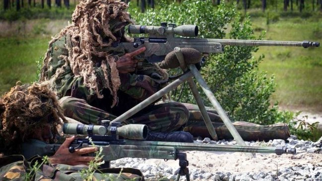 Francotirador canadiense mató a miembro de ISIS y batió récord mundial