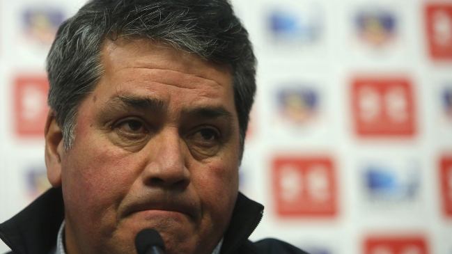 Oscar Meneses confirmó acuerdo para salida de Garcés y reconoció intereses por Esteban Pavez