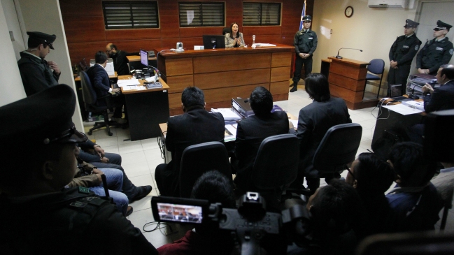 Funcionarios de Aduana pagaron con colecta la defensa de los bolivianos detenidos en Chile