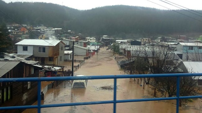 Sistema frontal golpea zona centro sur con inundaciones y marejadas