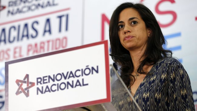 ¿Te pegaste en la cabeza?: Diputada RN criticó a Felipe Kast por mensaje en franja televisiva