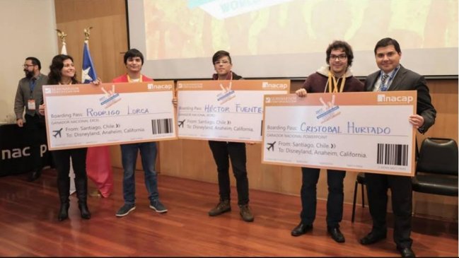 Alumnos de U. Diego Portales irán a final de concurso Microsoft Office en Estados Unidos