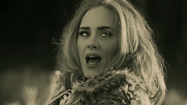 Adele reveló que sufrió un daño en sus cuerdas vocales