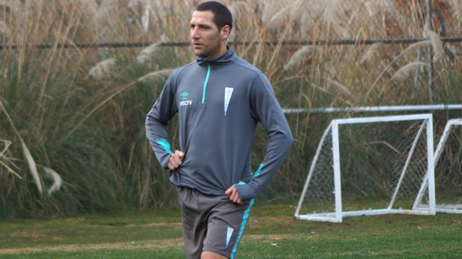 Luciano Aued firmó su contrato con la UC y se sumó a la pretemporada