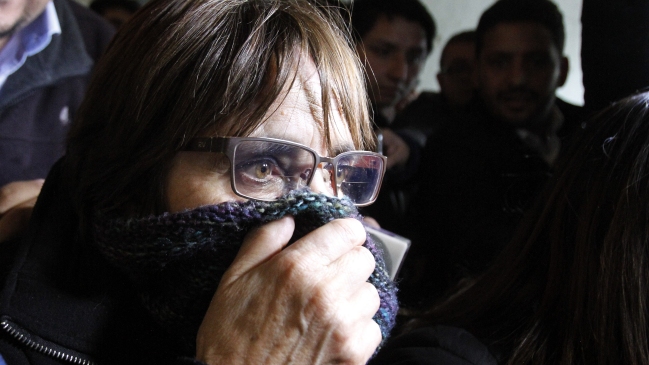 Conductora de furgón escolar que atropelló a niña se entregó tras varios días prófuga