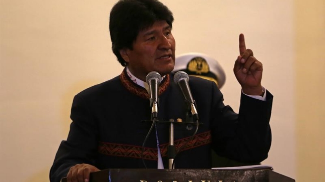 Evo Morales: Bachelet y Muñoz vulneran las normas de La Haya