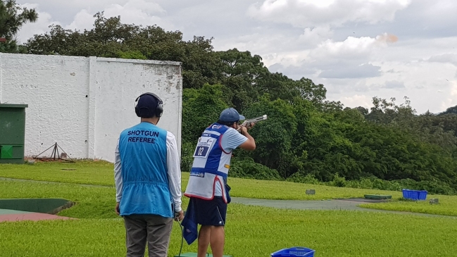 Chileno Héctor Flores ganó medalla de oro en el tiro de caza en Guatemala