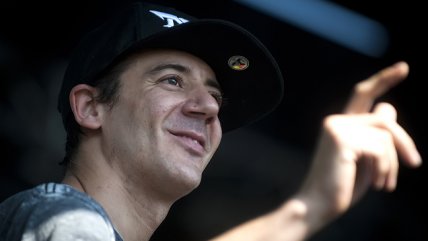 Conserje confirmó que fue amenazado por Tea Time con un sable