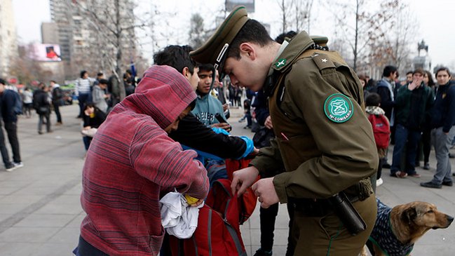 Diputados proponen incluir a menores de edad en el control de identidad